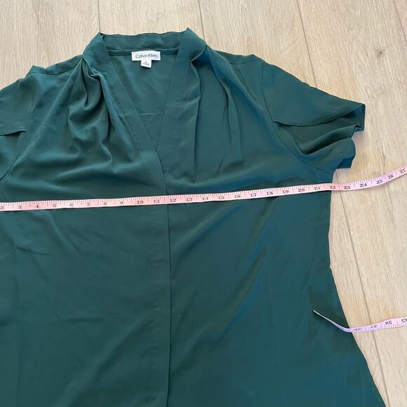 Calvin Klein Women’s Hunter Green Tulip Sleeve Blouse Sz XL - Picture 6 of 7